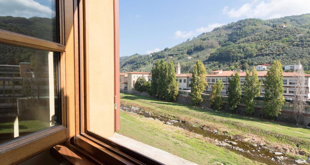 Palazzo Piazza Mazzini Maison d'hôtes Pescia